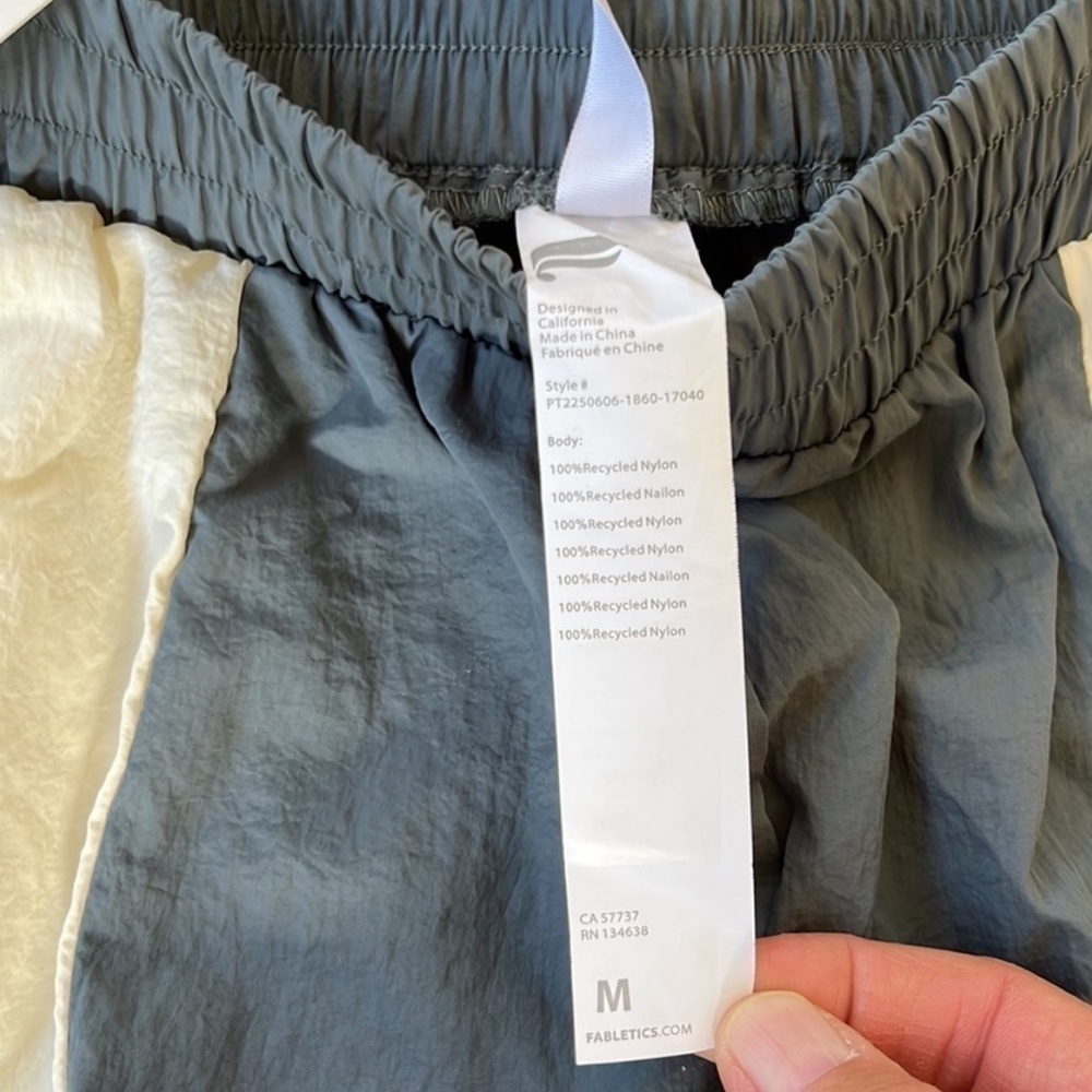 Nwt Fabletics Jaylee Color Block Track Pants - Picture 6 of 10